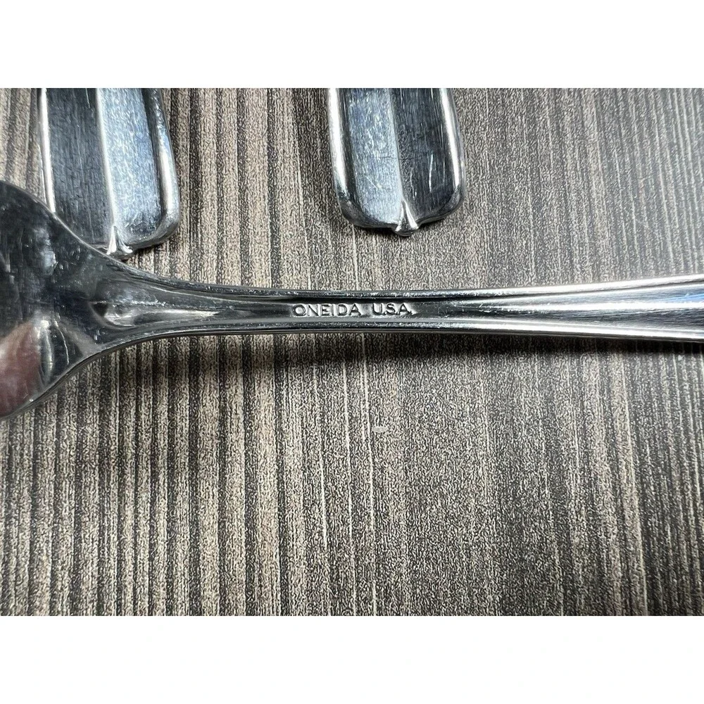 Oneida USA Stainless  GALA/IMPULSE 2 Soup Spoons  6 7/8